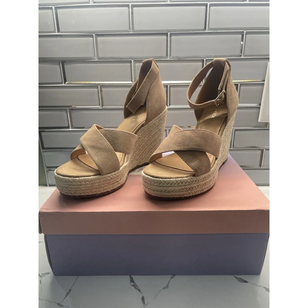 Lisa Vicky GEMI-V Cognac‎ Suede Espadrille Wedge Sandals Size 7.5 – New in Box